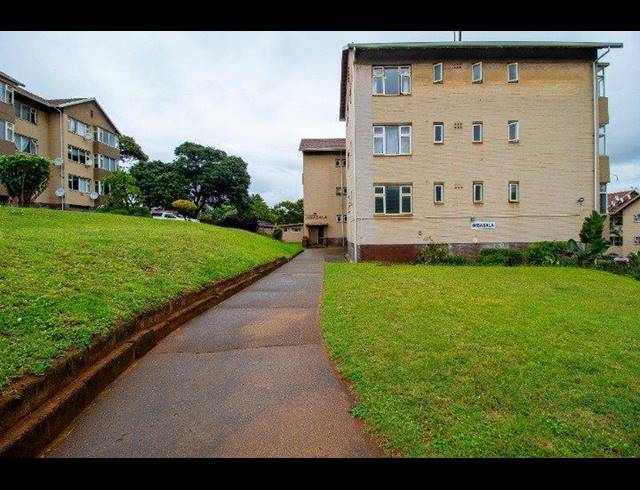 2 BEDROOM FLAT FOR SALE IN BLUFF